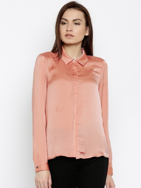 

Vero Moda Women Peach Regular Fit Solid Casual Shirt