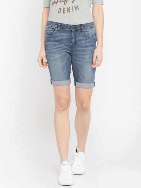 

Vero Moda Women Blue Faded Slim Fit Denim Shorts