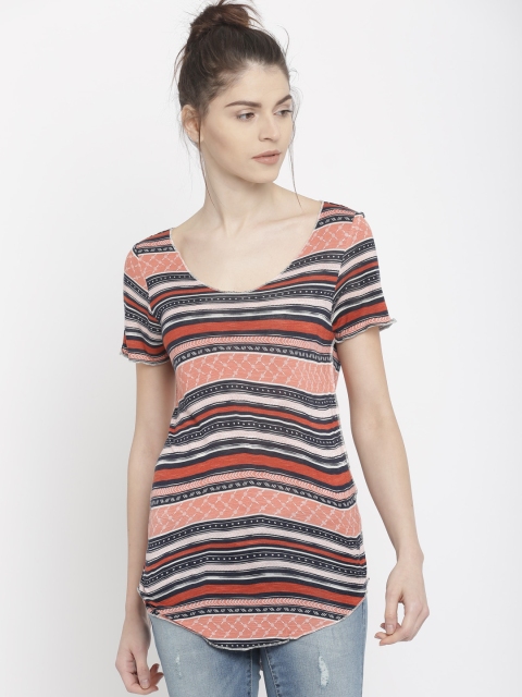

Vero Moda Women Navy Printed High-Low Top, Navy blue