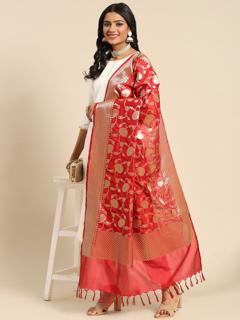 

Banarasi Style Maroon & Golden Ethnic Motifs Woven Design Banarasi Dupatta with Zari