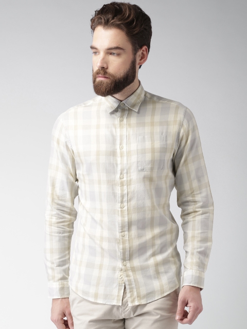 

SELECTED Men Off-White & Beige Slim Fit Checked Casual Shirt