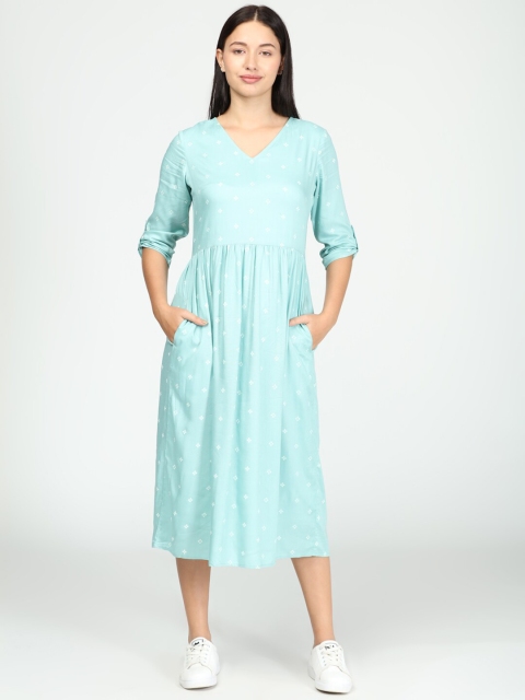 

IDK Turquoise Blue & White Geometric Printed Fit & Flare Midi Dress