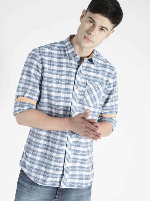 

s.Oliver Men Blue & White Checked Casual Shirt