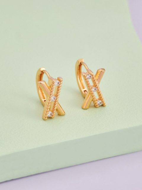 

Kushal's Fashion Jewellery White & Gold-Toned Contemporary Studs Earrings