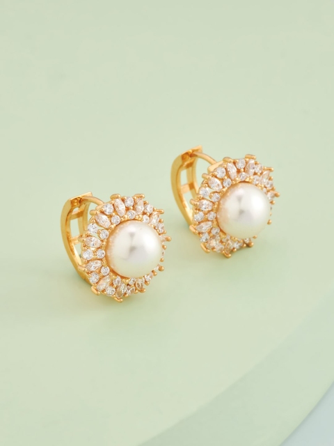 

Kushal's Fashion Jewellery White Floral Studs Earrings