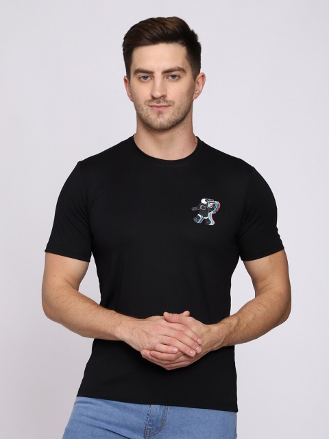

CL SPORT Men Black Monochrome Applique T-shirt