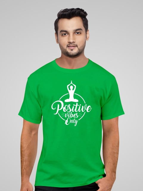

Pootlu Men Green Typography Printed T-shirt