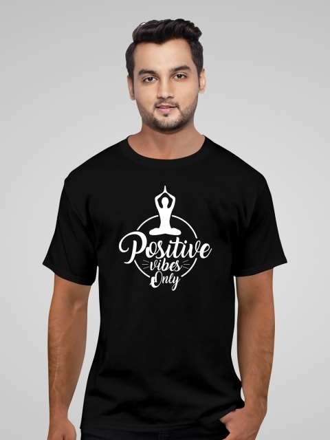 

Pootlu Men Black Typography Printed T-shirt