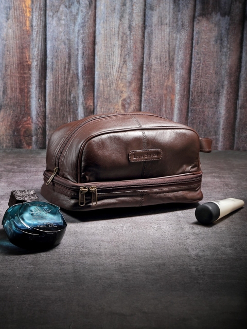 

LOUIS STITCH Unisex Brown Multi-Compartment Italian Leather Travel Toiletry Kit