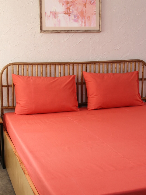 

House This Red 180 TC Queen Bedsheet with 2 Pillow Covers