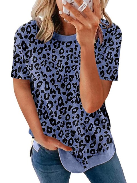 

La Aimee Women Blue Animal Printed T-shirt