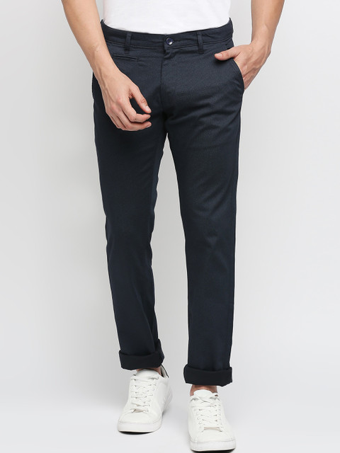 

Solemio Men Blue Comfort Easy Wash Textured Chinos