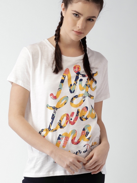 

Tommy Hilfiger Women Off-White Printed T-shirt