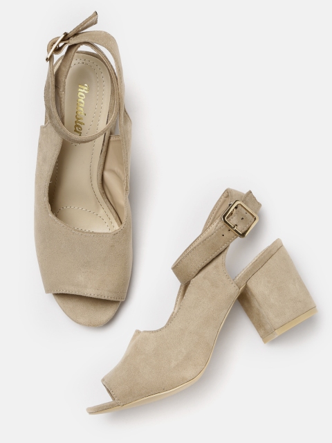 

Roadster Women Beige Solid Sandals