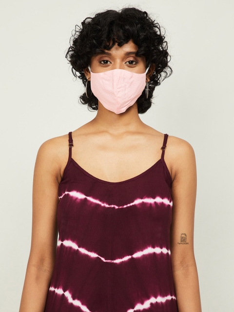 

Ginger by Lifestyle Women Pink Printed Cloth Outdoor Masks