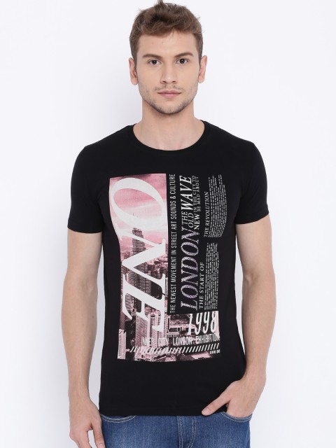 

Status Quo Men Black Printed Round Neck T-shirt