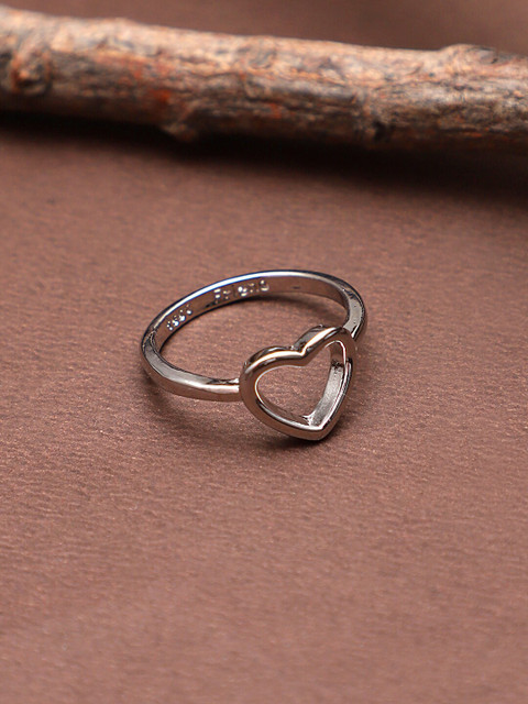 

KACY Silver-Plated Heart-Shaped Sterling Silver Finger Ring