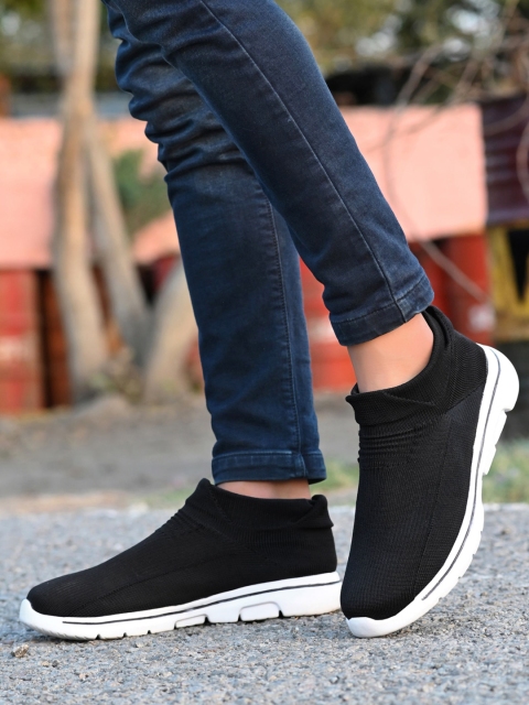 

AfroJack Men Black Latex Lined Slip-On Sneakers