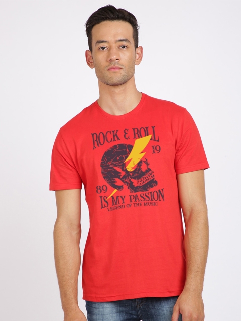 

BLACK RADIO Men Red Printed Slim Fit T-shirt