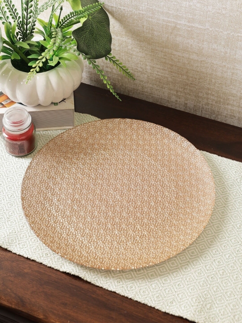 

HomeTown Beige Jordan 1 Piece Textured Glass Glossy Plate