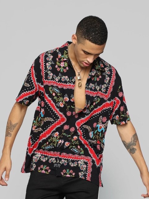 

Jashvi Creation Men Black Comfort Slim Fit Printed Cotton Casual Shirt