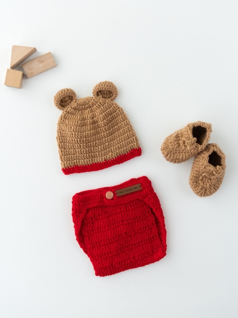 

The Original Knit Kids Red & Beige Set Of 3 Apparel Gift Set For Photoshoot