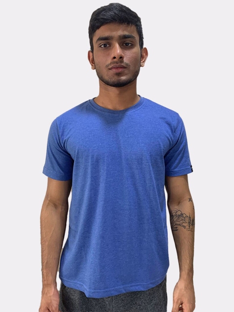 

wHAT'S DOwn Men Blue Yoga Solid T-shirt