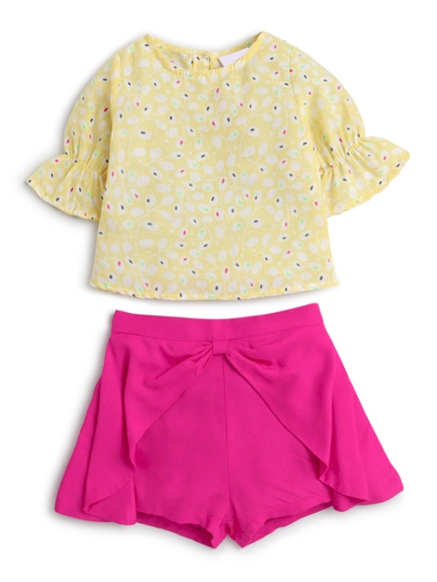 

Hopscotch Girls Yellow & Magenta Printed Pure Cotton Top with Shorts