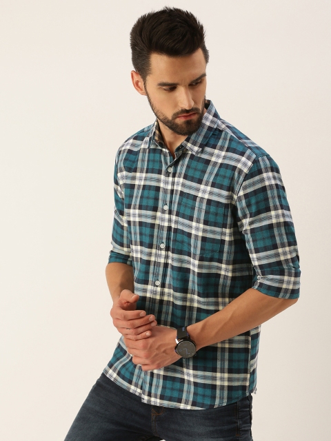 

IMYOUNG Men Blue & Off-White Pure Cotton Smart Slim Fit Checked Casual Shirt