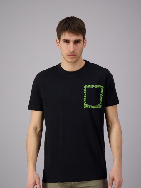 

FREESOUL Men Black Mandarin Collar T-shirt