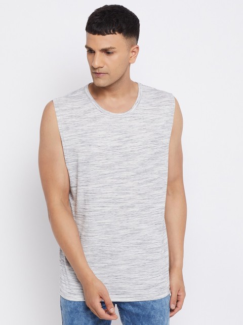 

Hypernation Men Grey Striped Training or Gym T-shirt