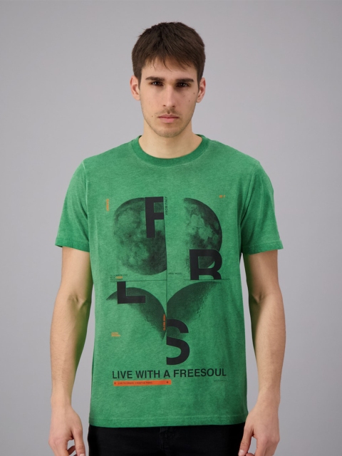 

FREESOUL Men Green Graphic Printed Cotton T-shirt