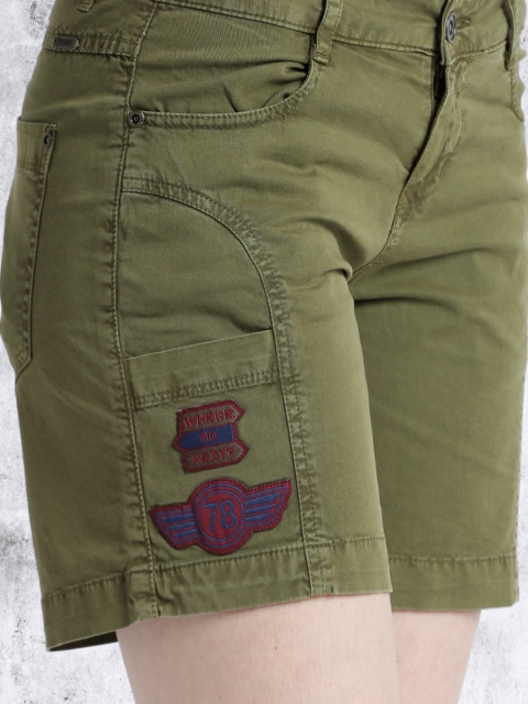 

Roadster Women Olive Green Solid Chino Shorts