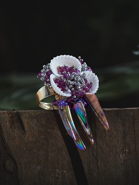 

D'oro Gold-Plated Purple Statement Finger Ring
