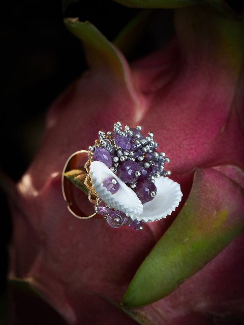 

D'oro Gold-Plated Purple Shell & Crystal Embedded Adjustable Finger Ring