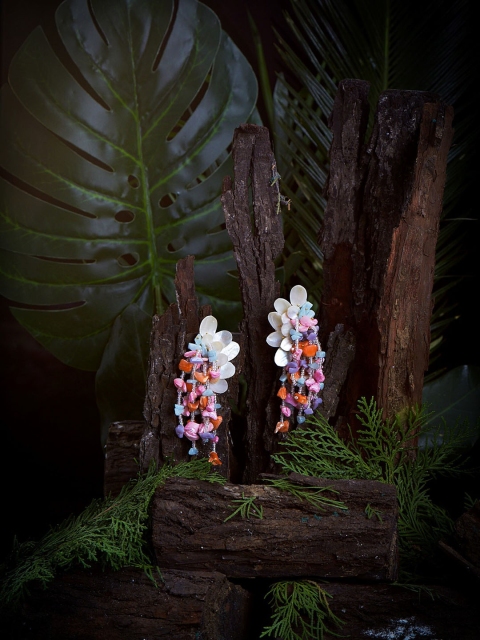 

D'oro Multicoloured Contemporary Studs Earrings, Multi