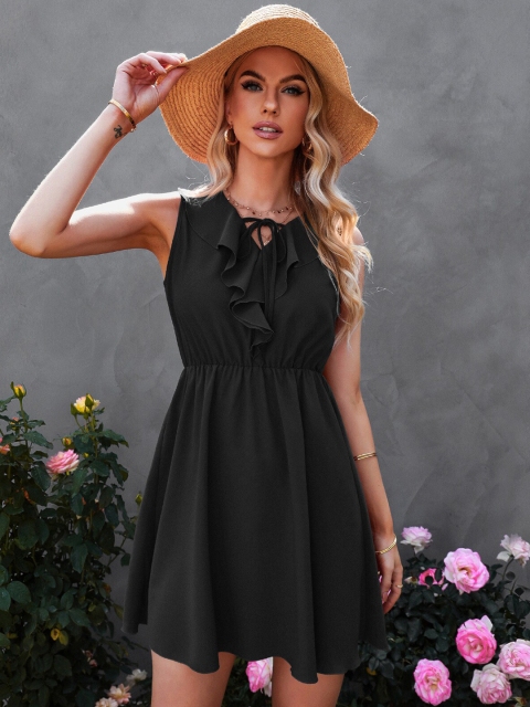 

La Aimee Women Black Solid Dress