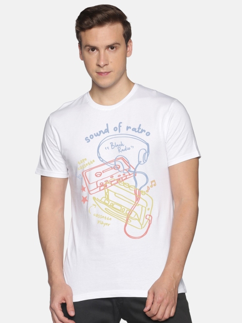 

BLACK RADIO Men White Printed Slim Fit T-shirt