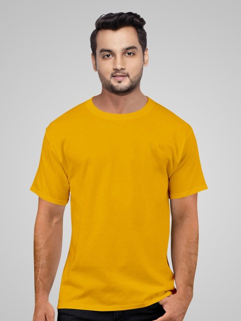 

Pootlu Men Yellow T-shirt