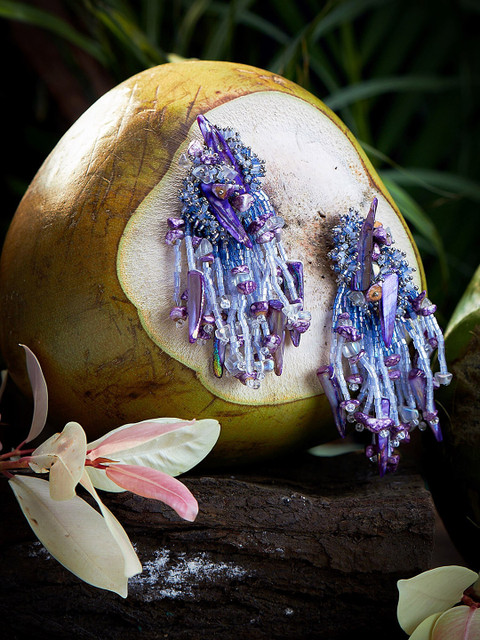 

D'oro Purple Contemporary Studs Earrings