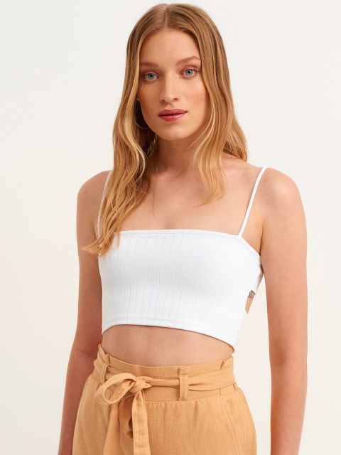 

OXXO White Bohemian Styled Back Crop Top