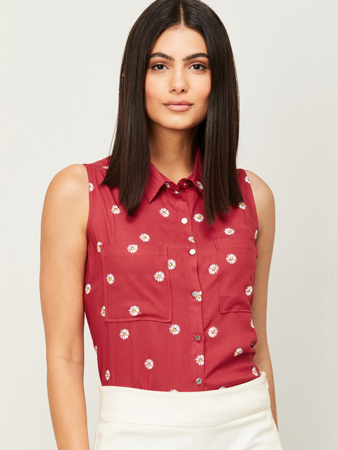 

Fame Forever by Lifestyle Red Floral Print Shirt Style Top