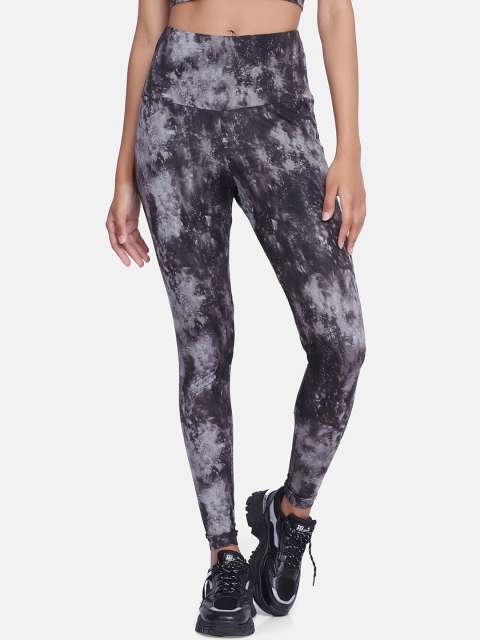 

Aesthetic Bodies Women Black Printed High-Rise Tights