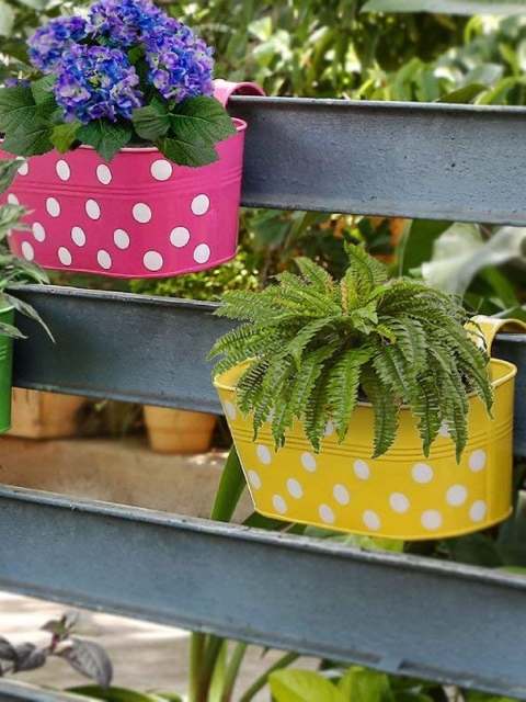 

Leafy Tales Yellow Printed Hanging Planter
