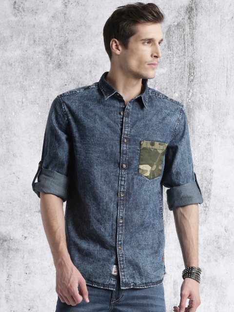 

Roadster Men Blue Regular Fit Faded Casual Denim Shirt