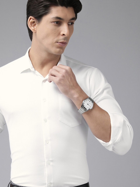 

Van Heusen Men White Solid Slim Fit Formal Shirt