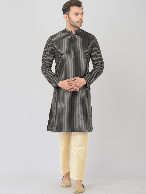 

DEYANN Men Black Striped Kurta With Trousers