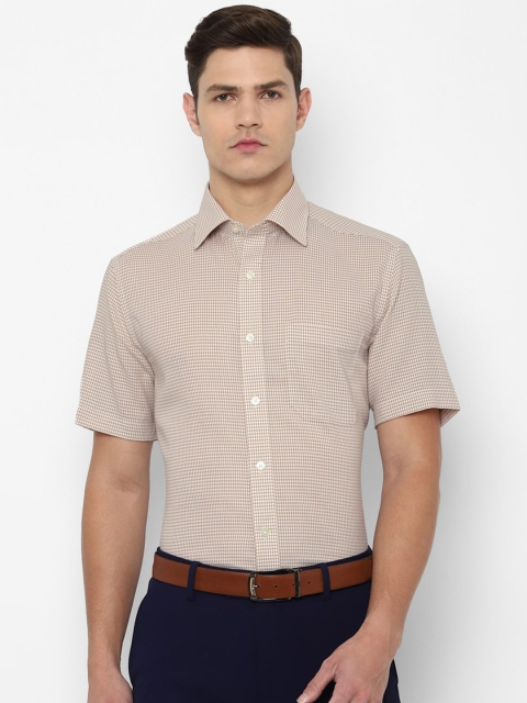 

Louis Philippe Men Brown Checked Formal Shirt