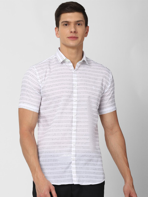 

V Dot Men White Slim Fit Horizontal Striped Casual Shirt