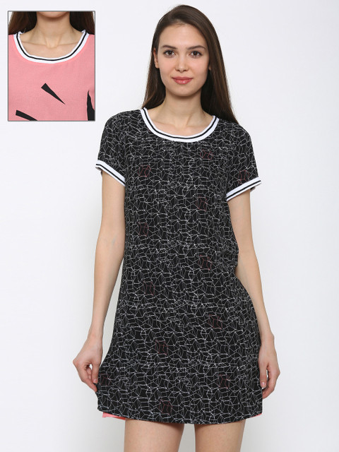 

CANDIES by Pantaloons Women Coral & Black Reversible Printed T-shirt Dress